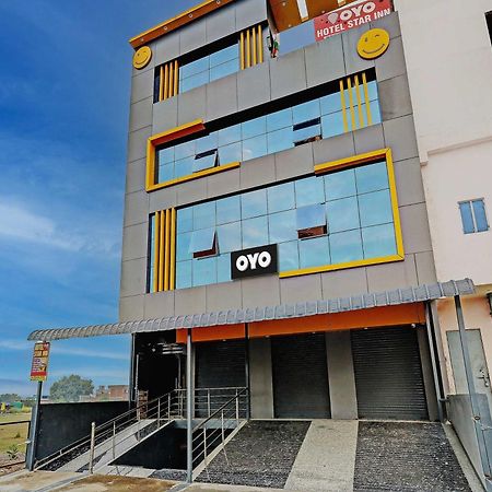 Oyo Flagship Hotel Star Inn Kanpur Extérieur photo